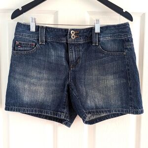 Tommy Hilfiger women's vintage denim jeans shorts. Size 4